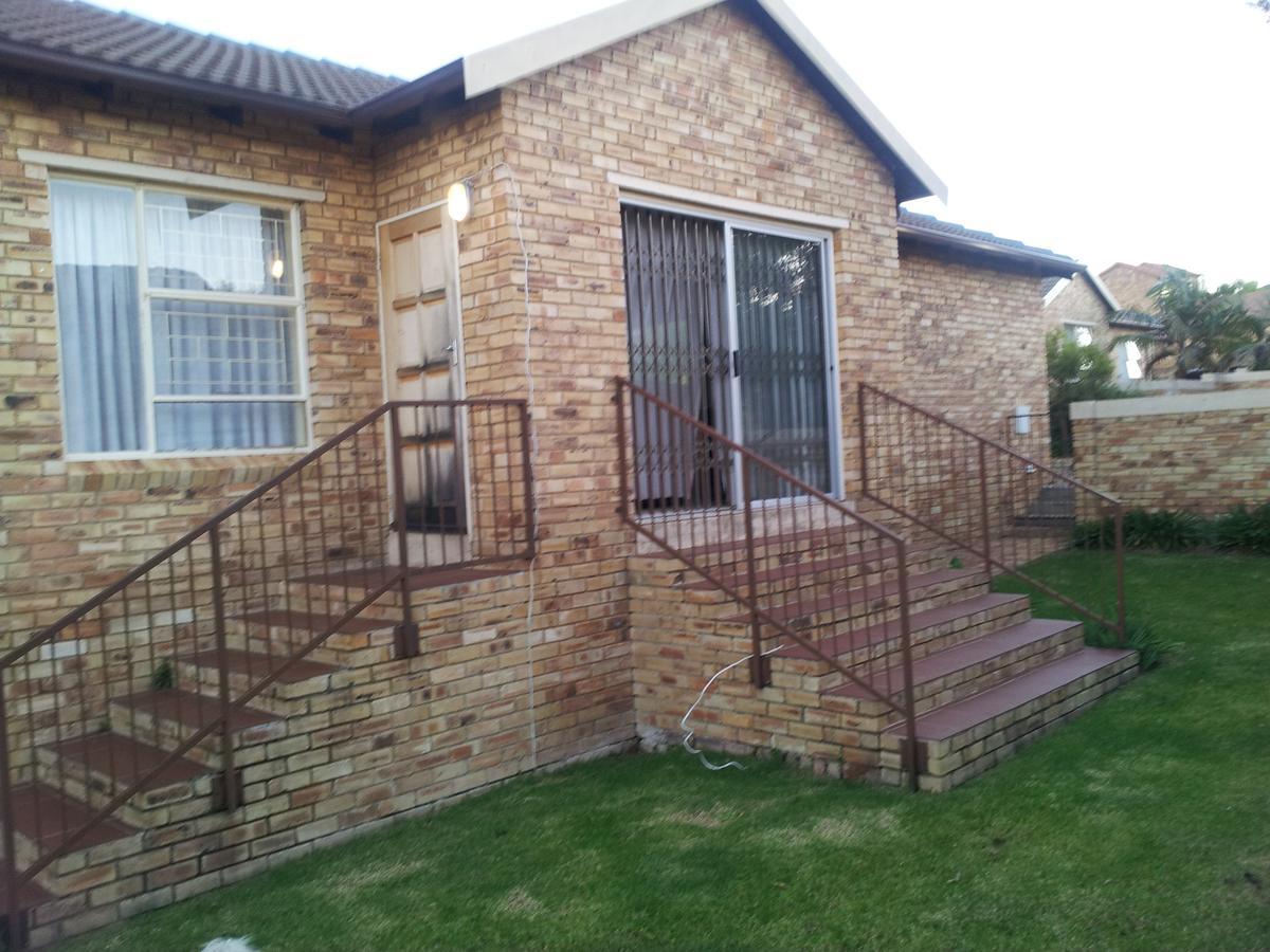 The Royal Princess Garden In Honeydew Apartment Roodepoort Exterior photo